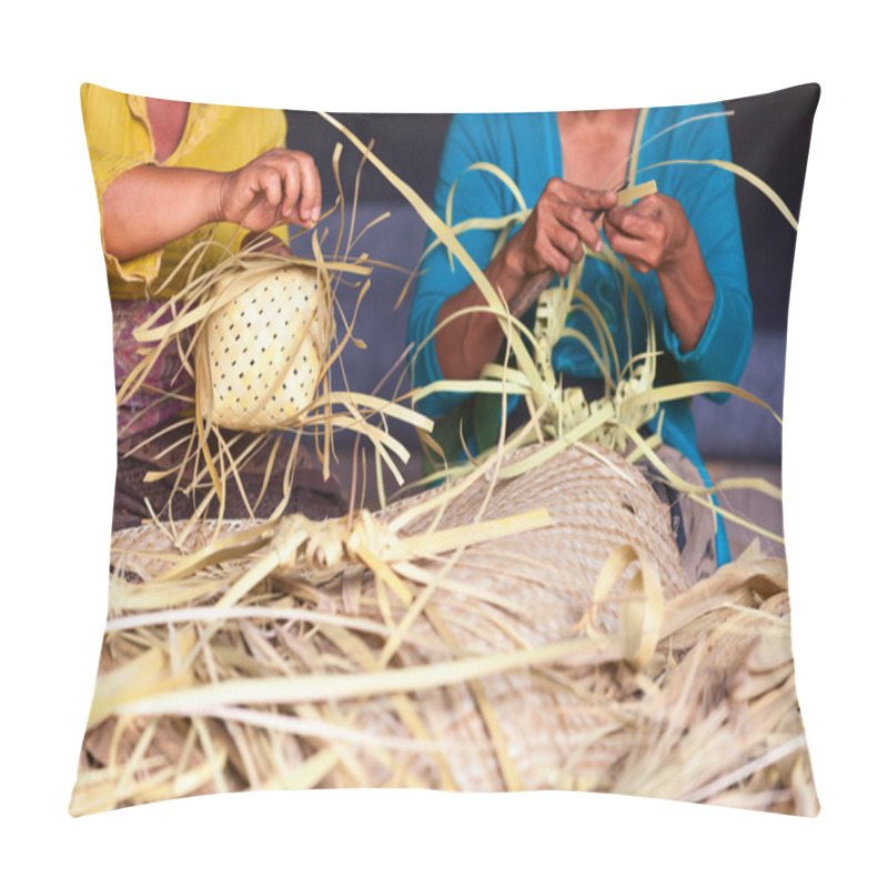 Personality  Balinese Women Make Baskets For Offerings Pillow Covers