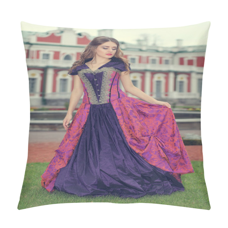 Personality  Girl In A Classic Ball Gown Pillow Covers