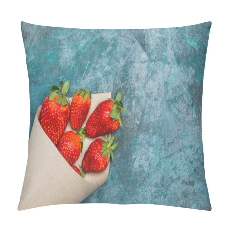 Personality  Fresh Red Strawberries   Pillow Covers