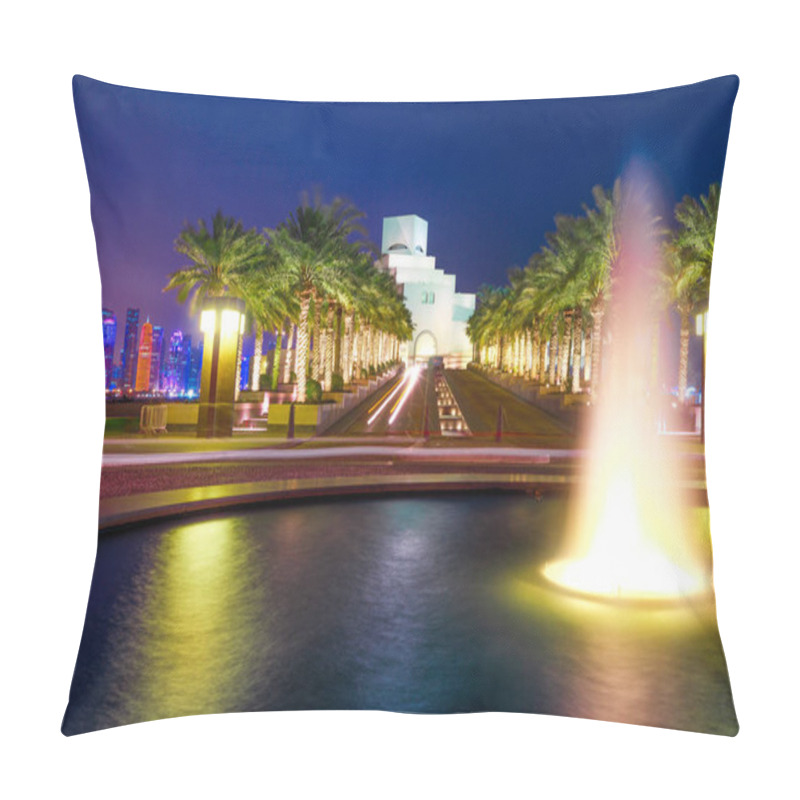 Personality  Doha Fountain By Night Pillow Covers