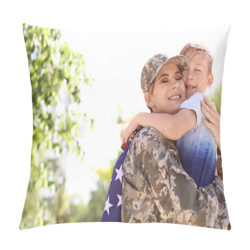 Personality  American Soldier With Her Son Outdoors. Military Service Pillow Covers