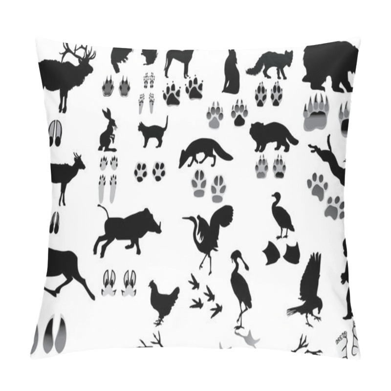 Personality  Set Of Animals And Its Tracks Pillow Covers