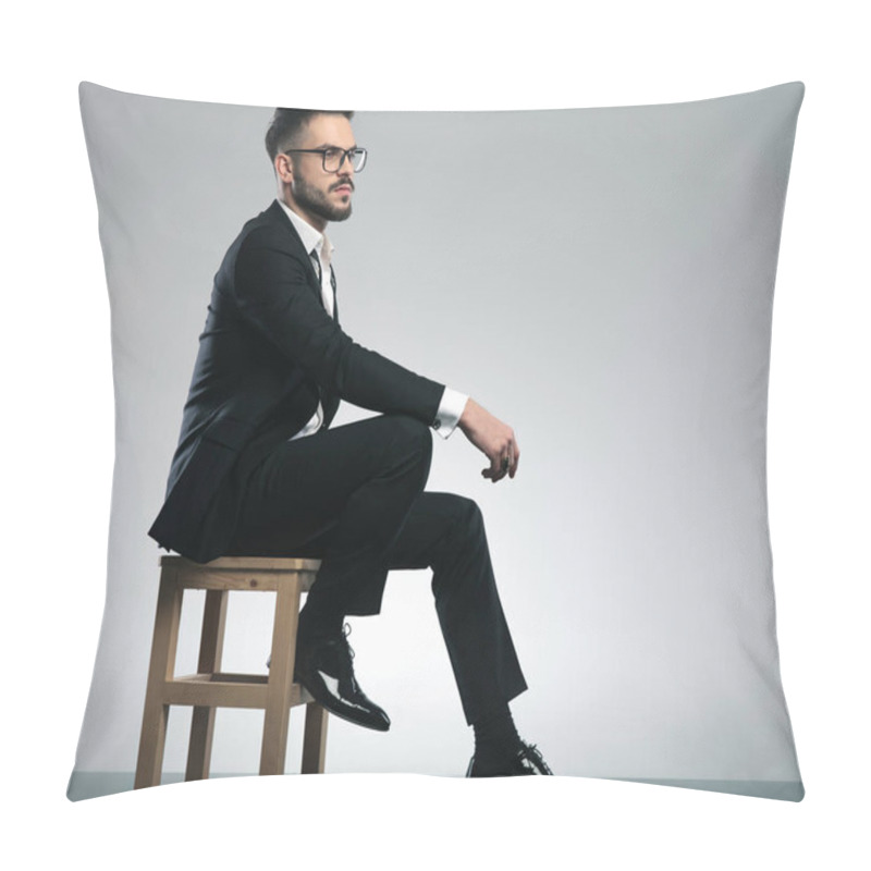 Personality  Concerned Guy Looking To The Side Pillow Covers