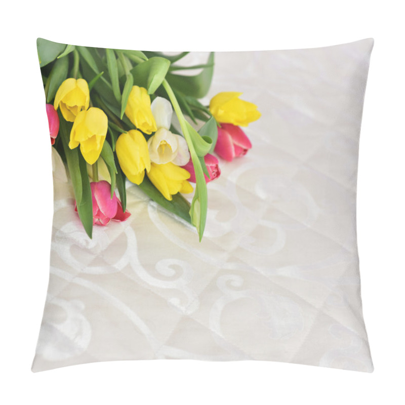 Personality  Spring Tulip Flowers Pillow Covers