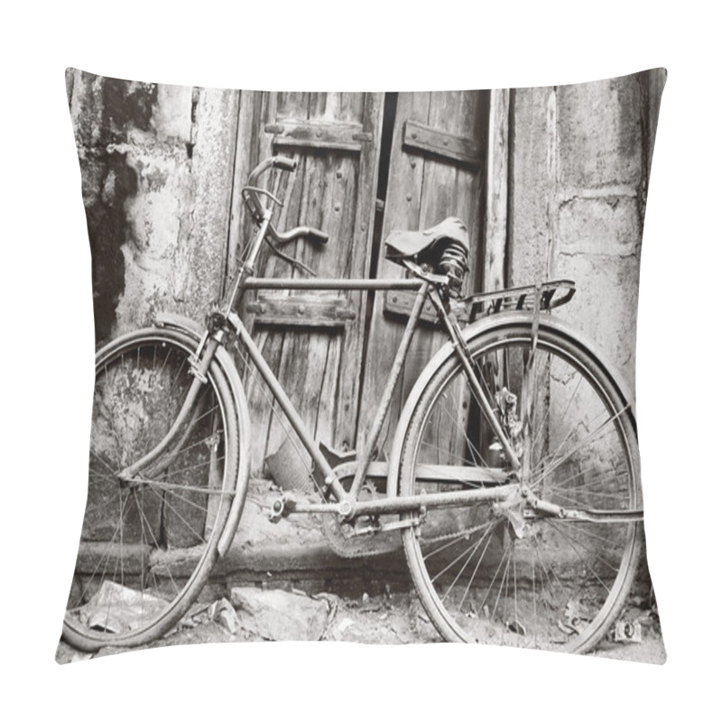 Personality  Old Bicycle Pillow Covers