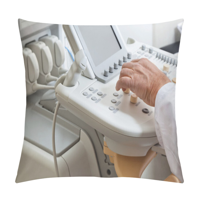 Personality  Radiologist Operating Ultrasonic Machine Pillow Covers