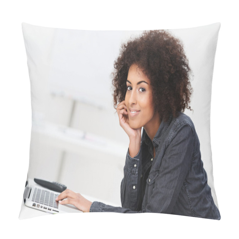 Personality  Friendly African American Businesswoman Pillow Covers