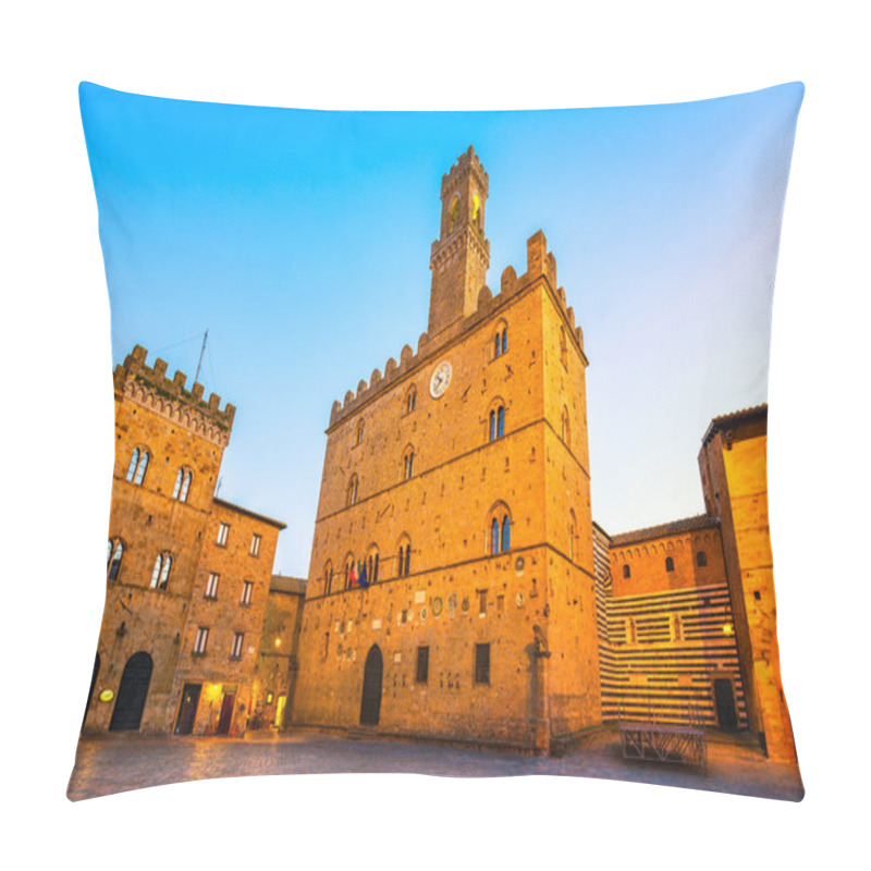 Personality  Volterra, Medieval Palace Palazzo Dei Priori, Pisa State, Tuscan Pillow Covers