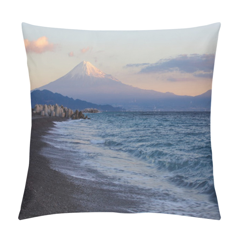 Personality  Mountain Fuji And Lake Pillow Covers