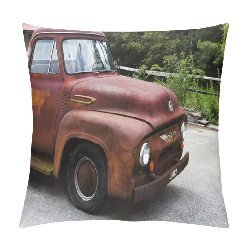 Personality  Old Classic Truck Pillow Covers