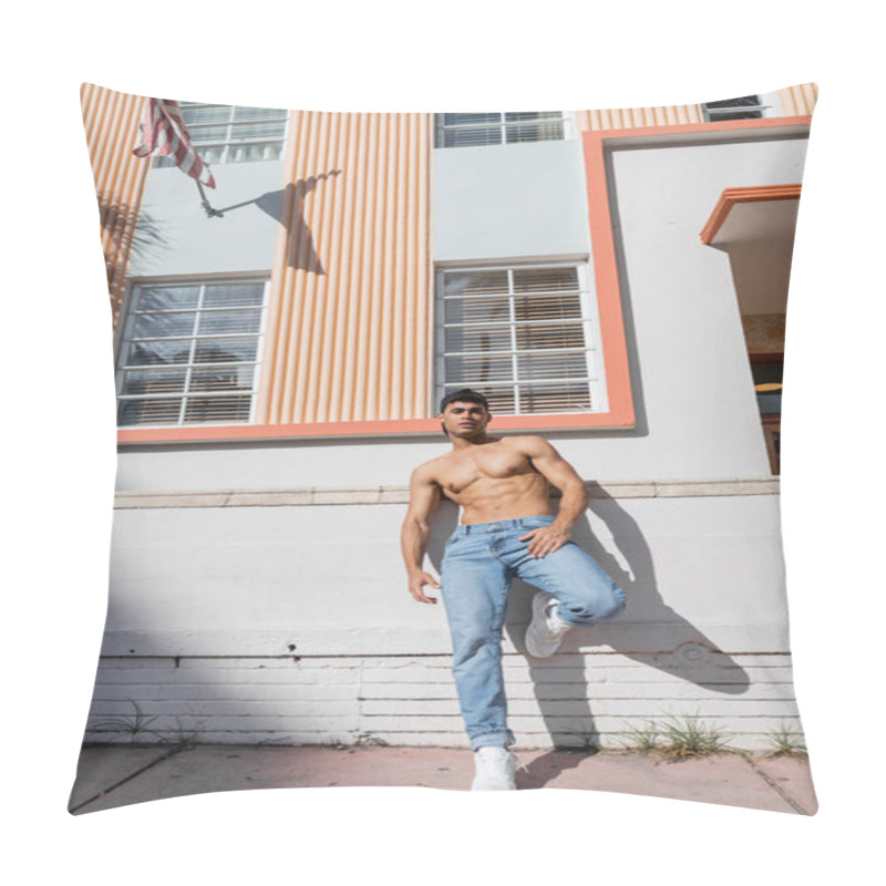 Personality  Sexy Cuban Man With Athletic Body In Baseball Cap And Jeans Standing On Street In Miami Pillow Covers