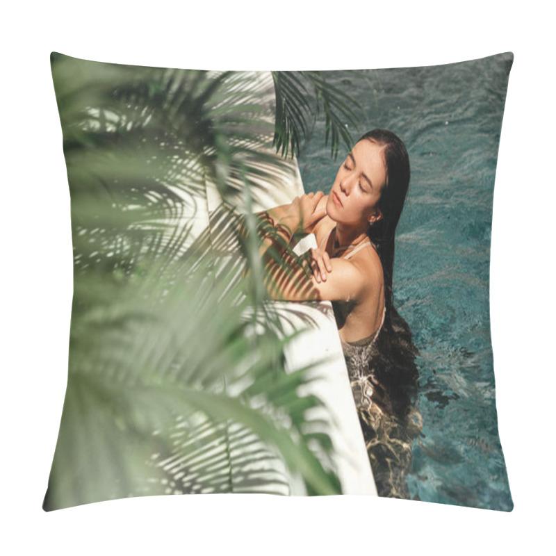 Personality  Young Black Woman Relaxing At Spa Pool. Pillow Covers