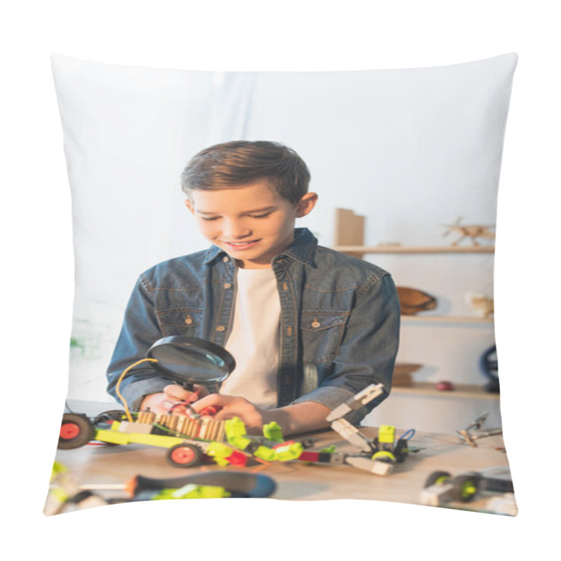 Personality  Smiling Boy Holding Magnifying Glass Near Blurred Robotic Model At Home  Pillow Covers