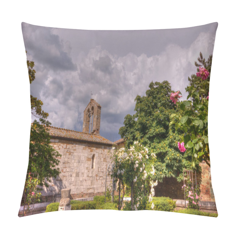 Personality  Giardino Delle Rose Pillow Covers