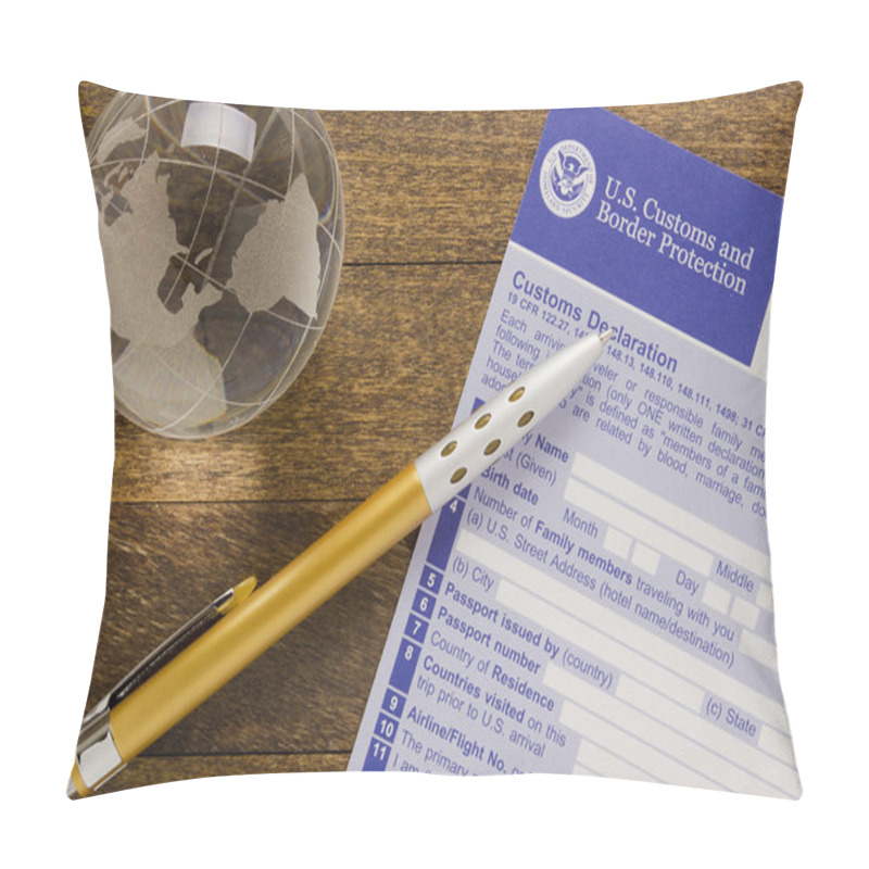 Personality  Filling In The Customs Declaration Pillow Covers