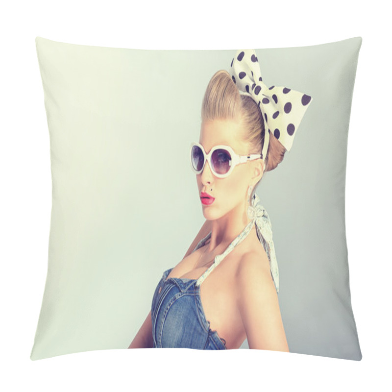 Personality  Retro Pinup Pillow Covers