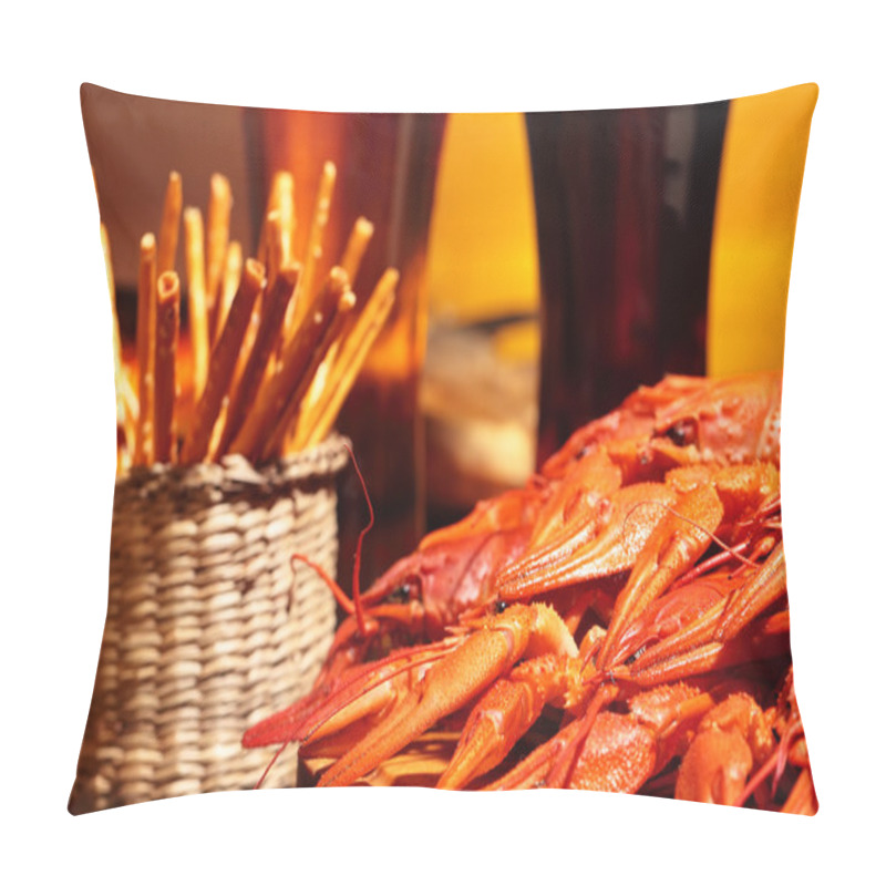 Personality  Dark And Light Beer With Crawfish Pillow Covers