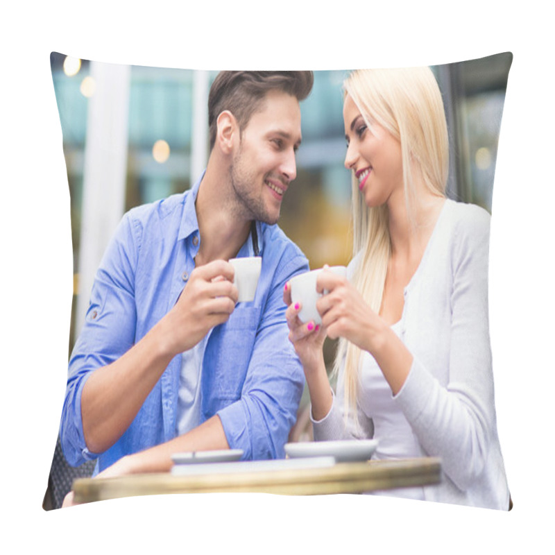 Personality  Young Couple At Cafe Pillow Covers