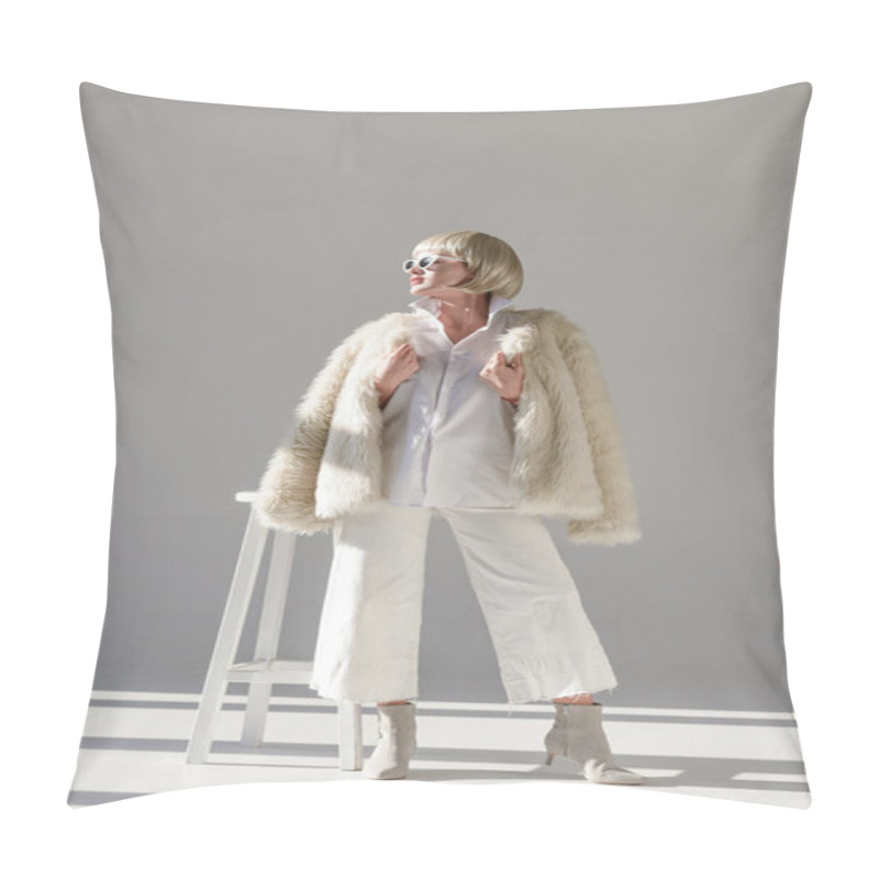 Personality  Attractive Blonde Woman In Sunglasses And Fashionable Winter Outfit With Faux Fur Coat Looking Away On White Pillow Covers