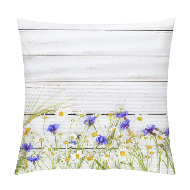 Personality  Summer Wildflowers And Rye On Wooden Background Pillow Covers