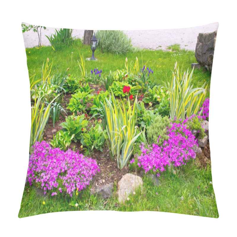 Personality  Small Garden Pillow Covers