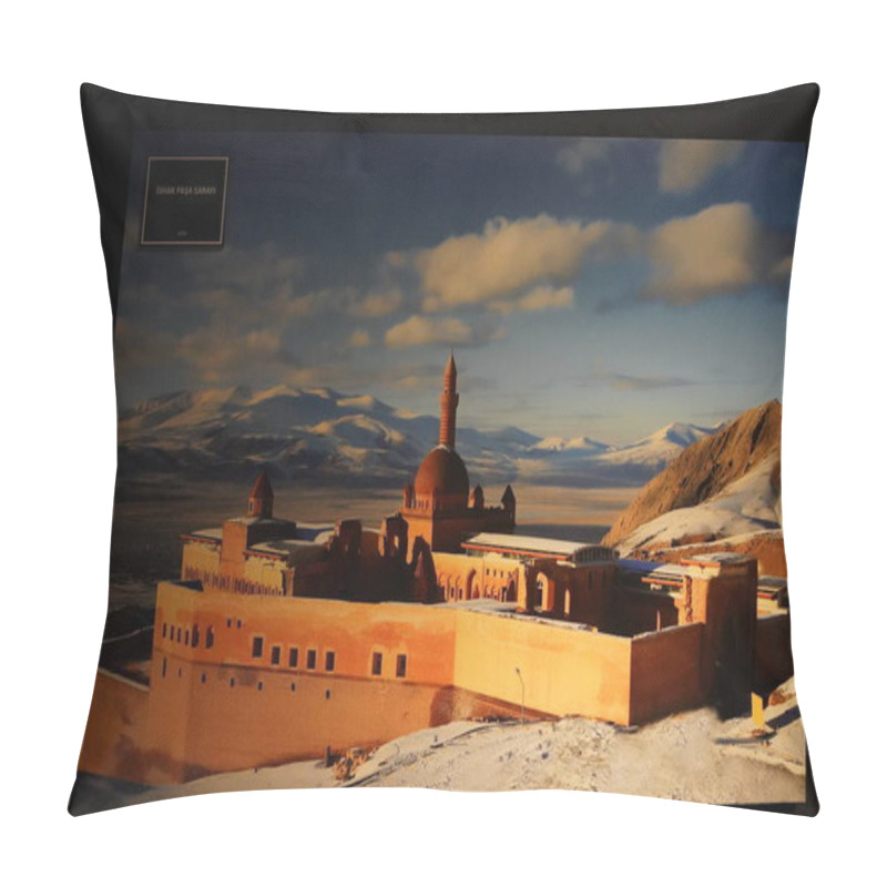 Personality  Manzikert, Turkey, July, 30, 2024, Journey Through Turkish History: From Central Asia To Modern Times, Exploring Symbols, Artifacts, And Key Moments At Mu Malazgirt Turkish History Museum. Pillow Covers