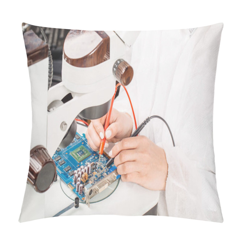 Personality  Woman Repairing Computer Hardware In Service Center Pillow Covers