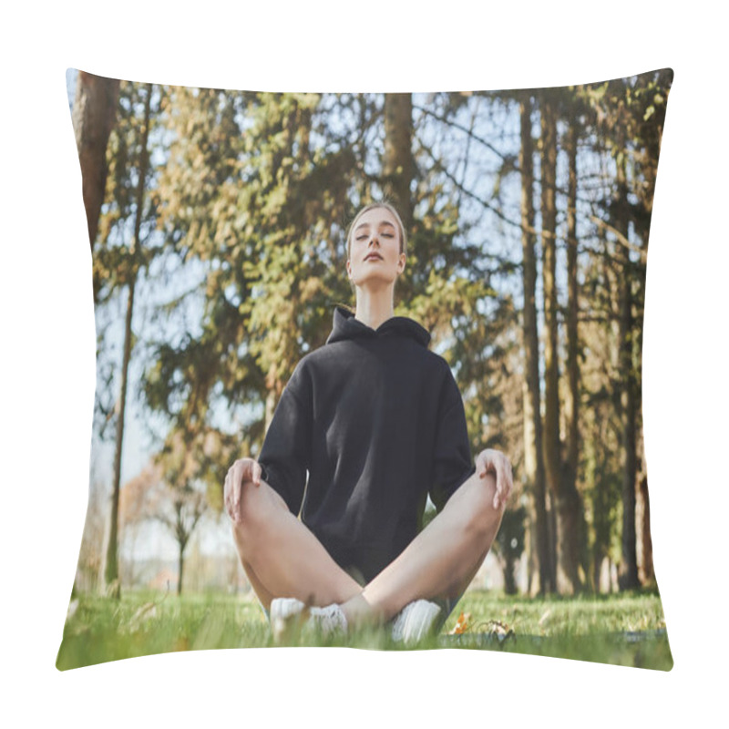 Personality  Pretty Young Woman With Blonde Hair And Sportswear Sitting On Mat While Meditating In Park Pillow Covers