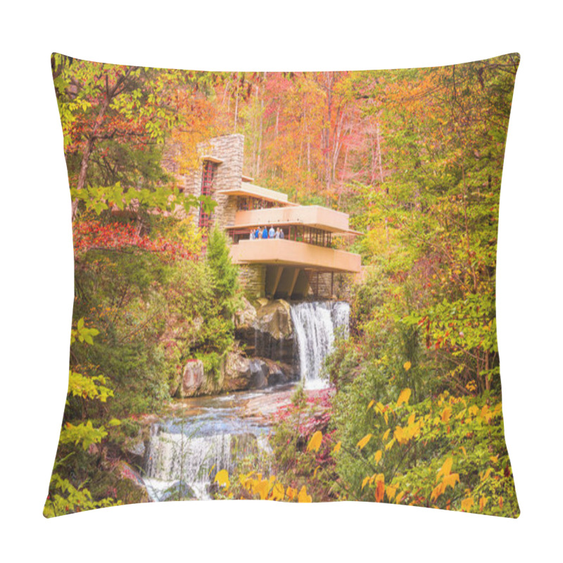 Personality  MILL RUN, PENNSYLVANIA, USA - OCTOBER 24, 2017: Fallingwater Over Bear Run Waterfall In The Laurel Highlands Of The Allegheny Mountains. Pillow Covers