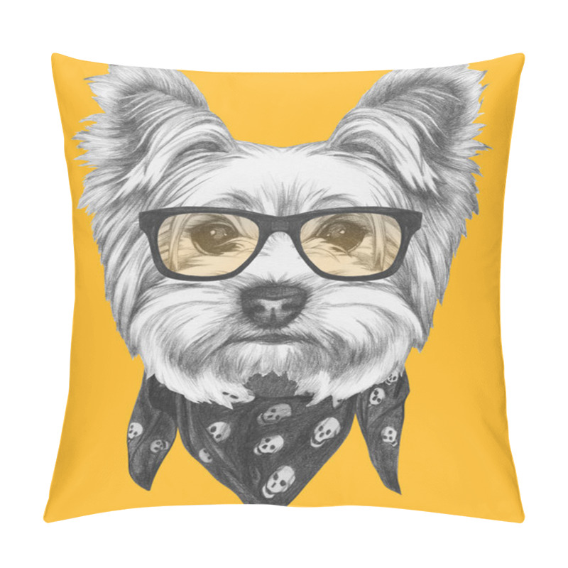 Personality  Yorkshire Terrier Dog With Glasses And Scarf Pillow Covers