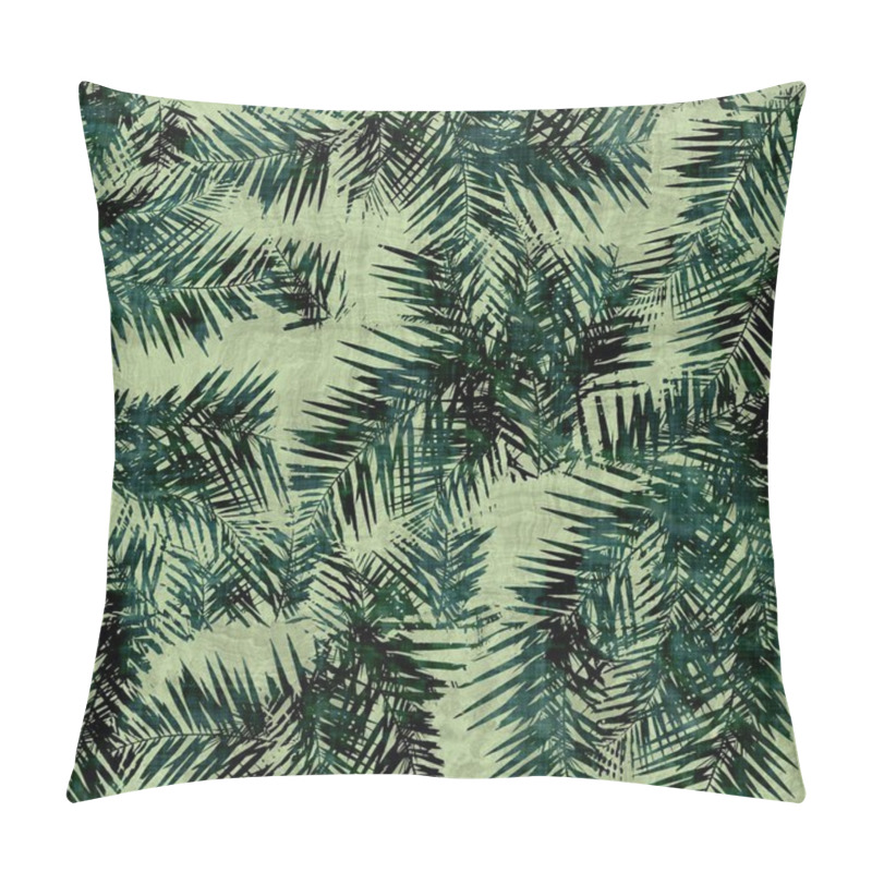 Personality  Green Tropical Palm Tree Leaves Seamless Pattern Pillow Covers