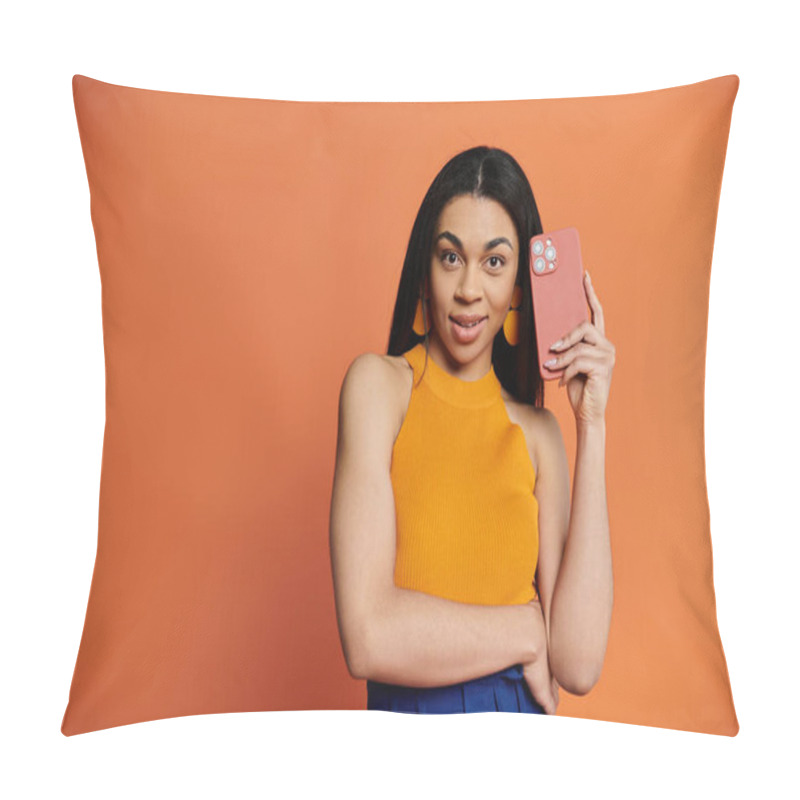 Personality  Confident Woman Showcases Smartphone While Striking A Playful Pose. Pillow Covers