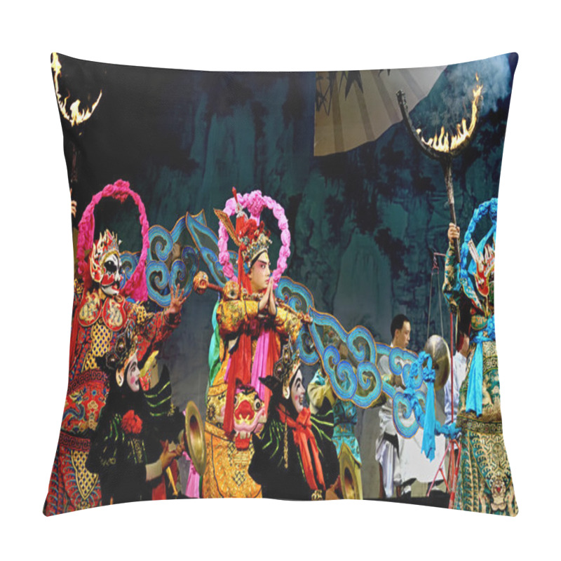 Personality  Chinese Traditional Opera Actors With Theatrical Costume Pillow Covers