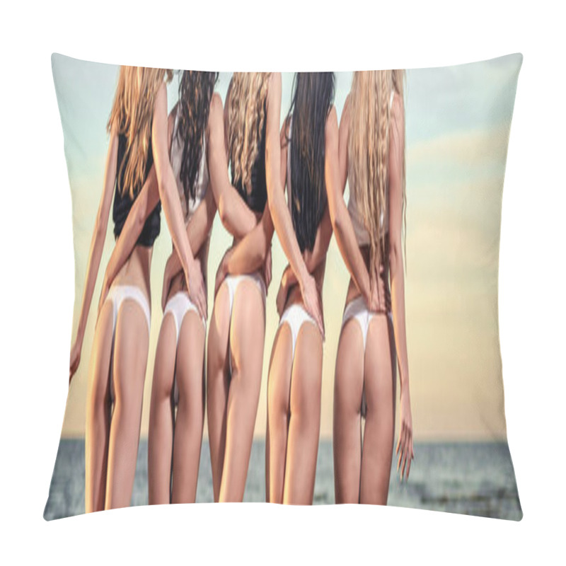 Personality  Cropped Horizontal Sexy Backs Of Five Women In Bikini  Pillow Covers