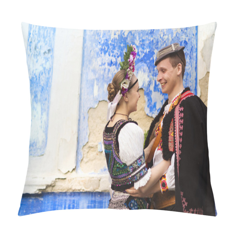 Personality  Love Couple In Traditional Clothing Pillow Covers