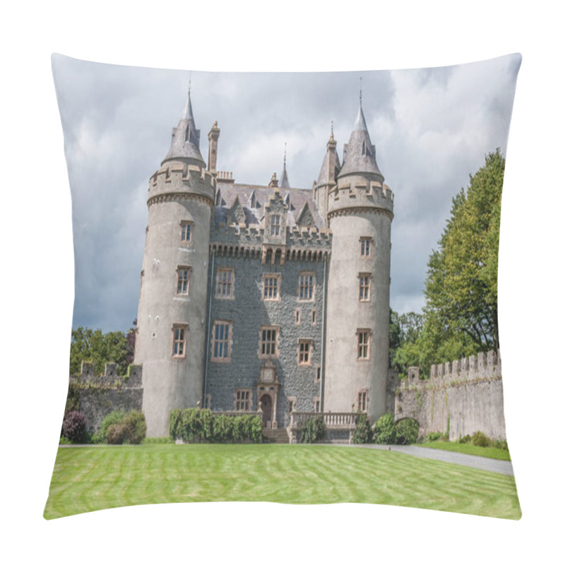 Personality  Killyleagh Castle In Northern Ireland Pillow Covers