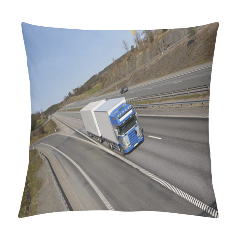 Personality  Truck Transport Of Scenic Freeway Pillow Covers