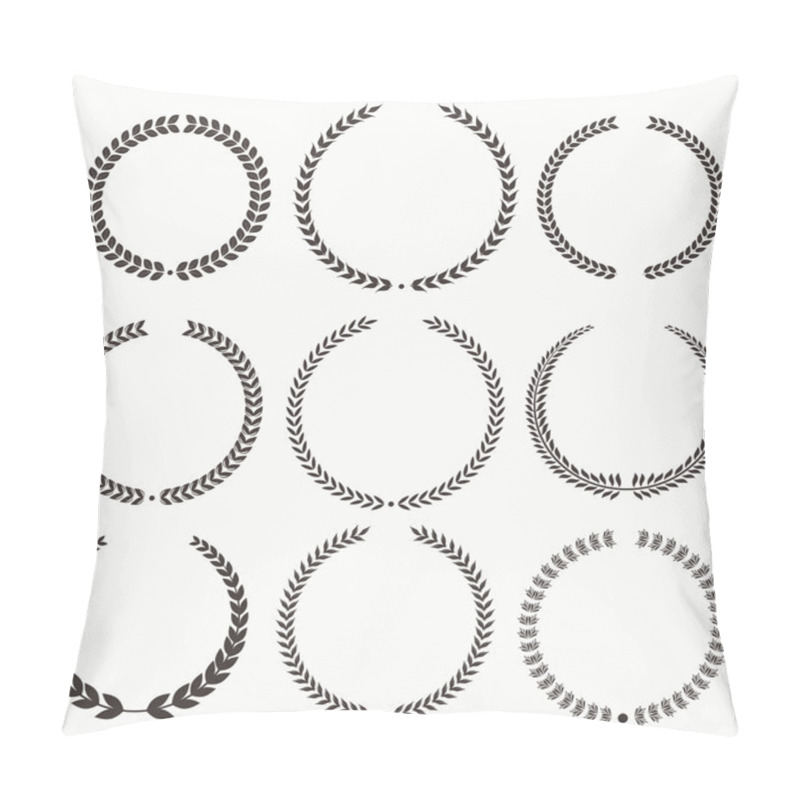 Personality  Laurel Wreath Pillow Covers