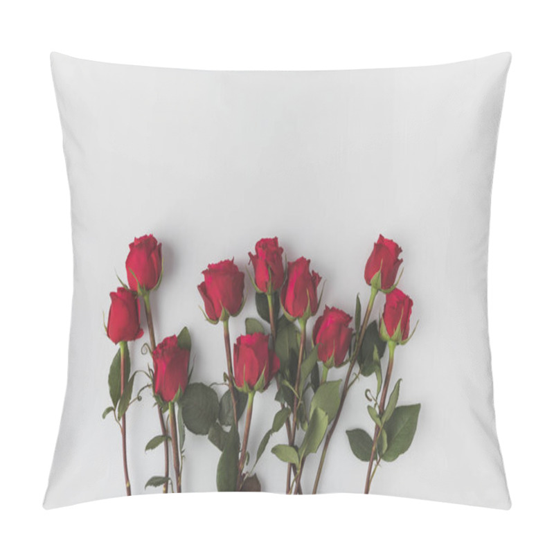 Personality  Top View Of Arranged Red Roses Isolated On White Pillow Covers