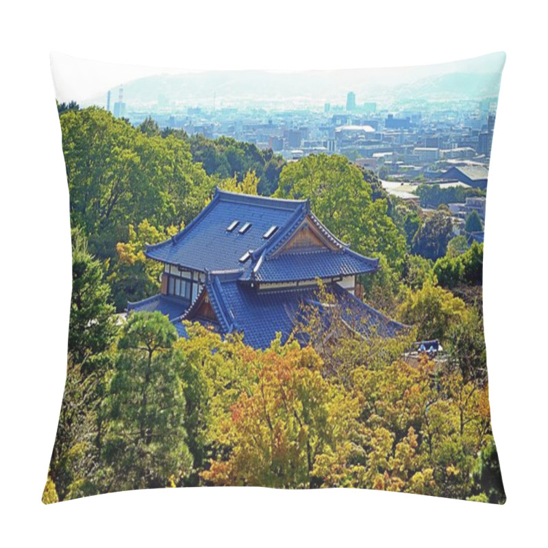 Personality  A Serene Photograph Of A Traditional Japanese Temple Surrounded By Lush Greenery And A Beautifully Landscaped Zen Garden. A Tranquil Stone Path Leads Through The Garden, Creating A Peaceful And Harmonious Atmosphere. Pillow Covers