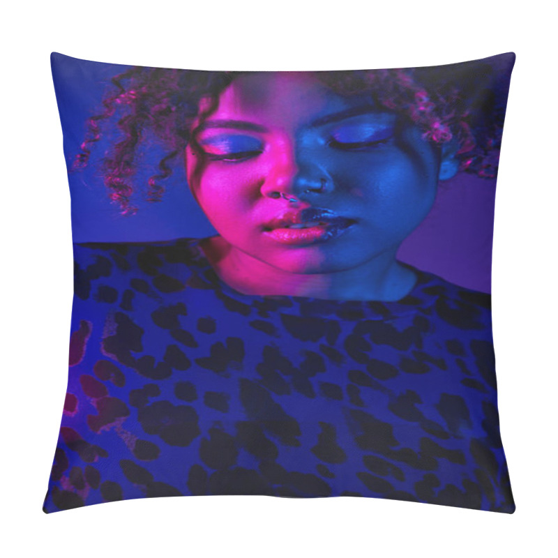 Personality  A Striking African American Woman With Blue Eyes Wearing A Leopard Print Shirt Poses Against A Vibrant Backdrop. Pillow Covers