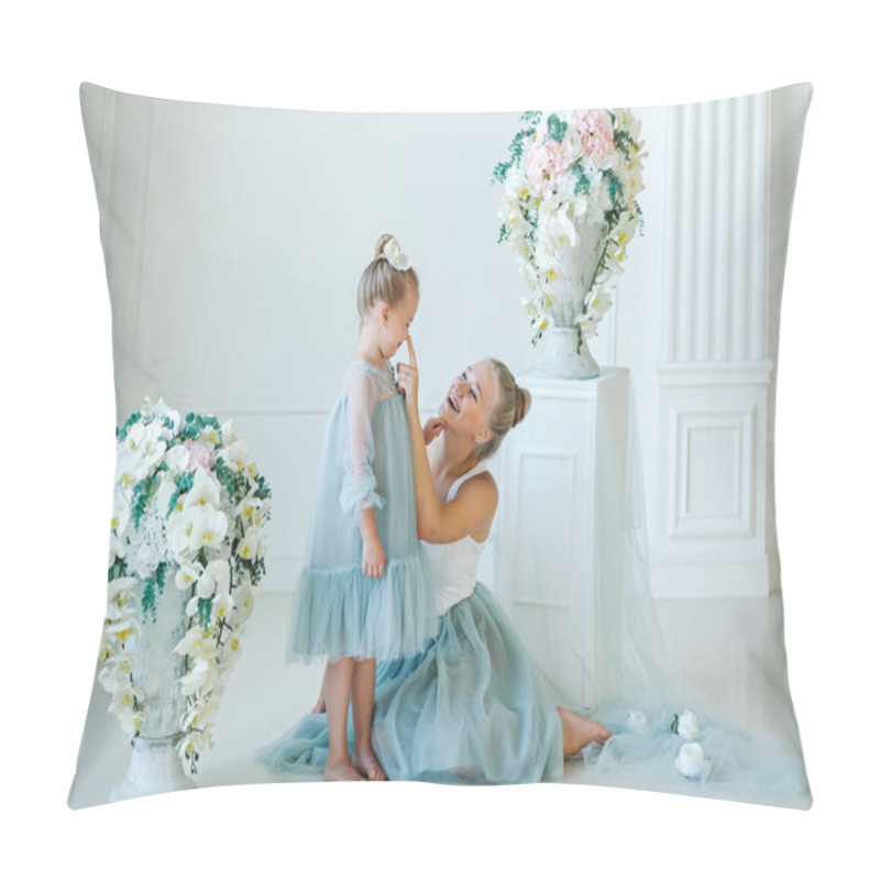 Personality  Mother And Daughter Among Flowers Pillow Covers