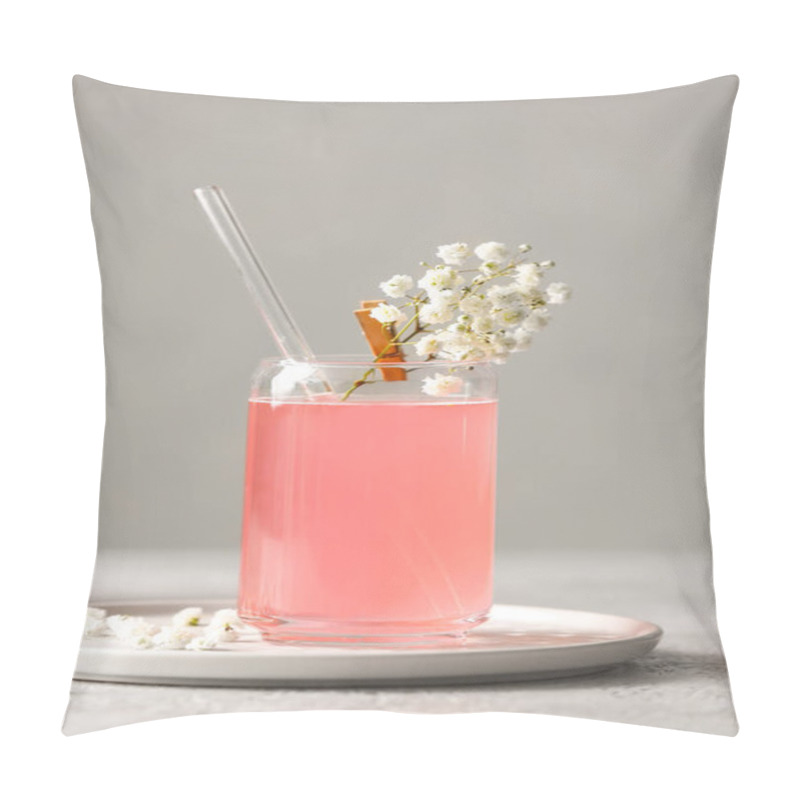 Personality  Glass With Tasty Cocktail And Beautiful Gypsophila Flowers On Light Background Pillow Covers