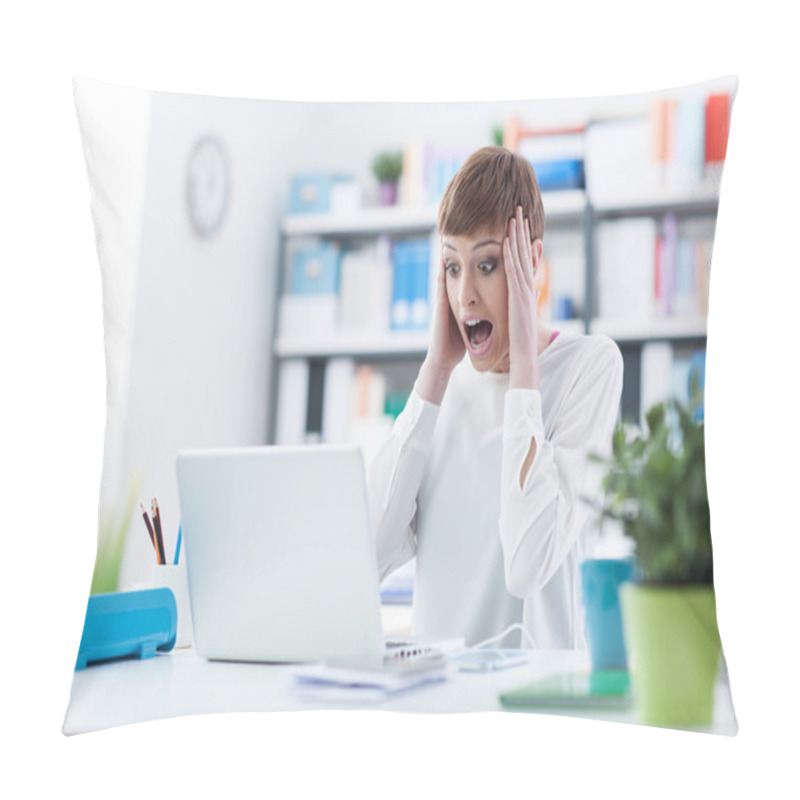 Personality  Shocked Woman With Head In Hands Having Computer Problems Pillow Covers