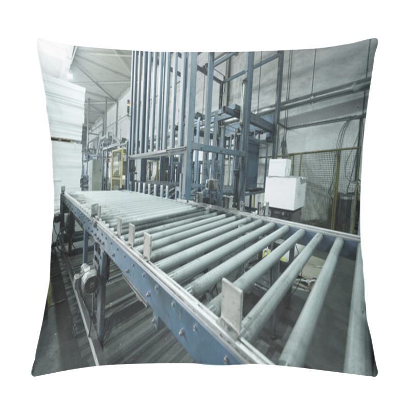 Personality  Multiple Conveyor System  Pillow Covers