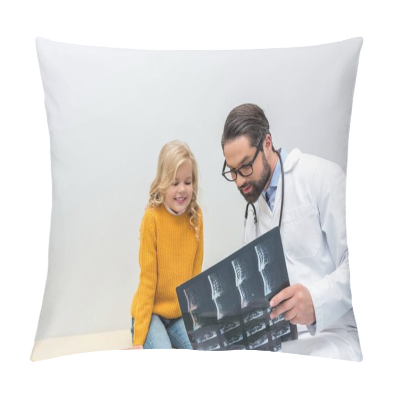 Personality  Pediatrist Showing X-ray To Girl Pillow Covers