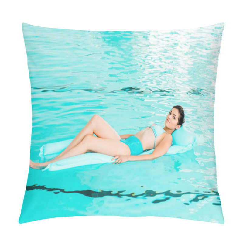 Personality  Attractive Woman Lying On Floating Mattress In Swimming Pool Pillow Covers