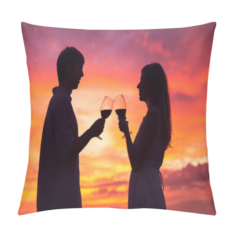 Personality  Silhouette Of Couple Drinking Wine At Sunset Pillow Covers