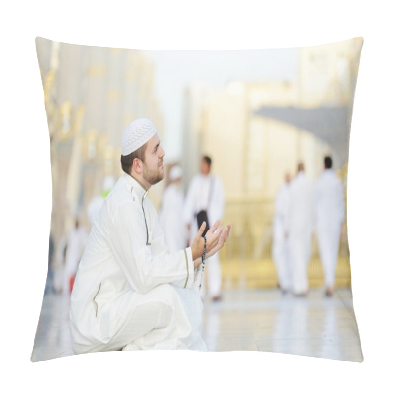 Personality  Muslim Prayer At Holy Mosque Pillow Covers