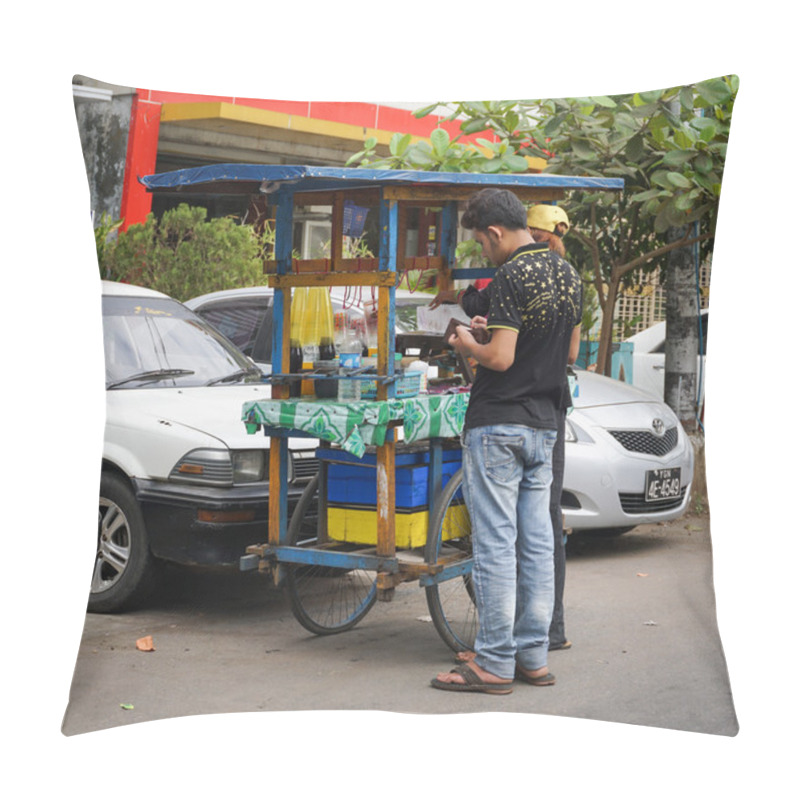 Personality  Street Vendor Selling Betel Leaves At Yangon Pillow Covers